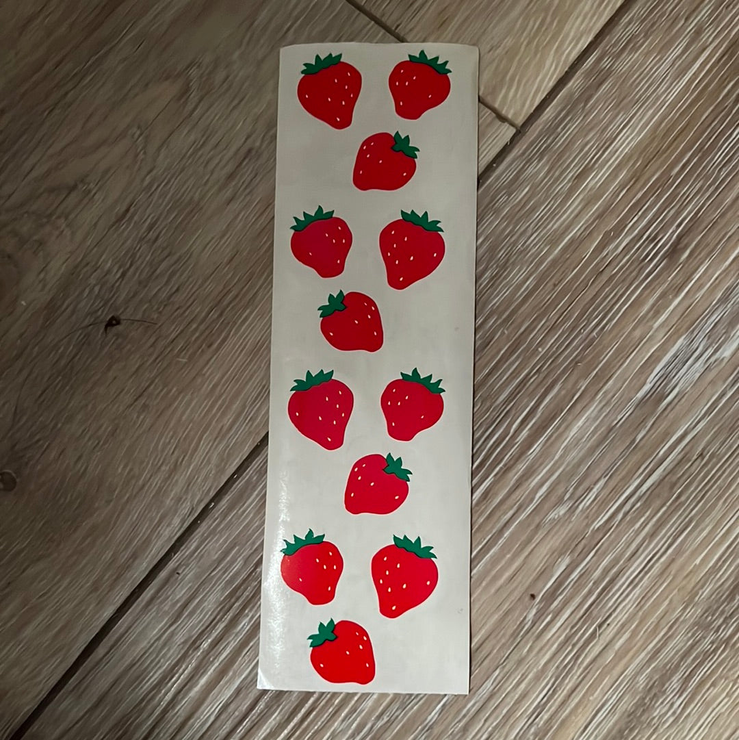 Mrs. Grossman’s Stickers Fruit Small Strawberries